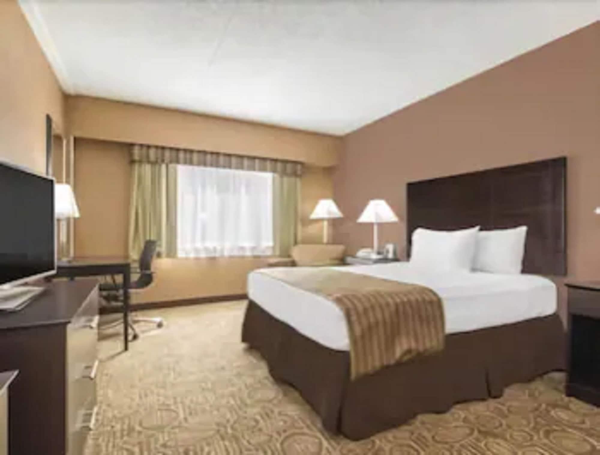 Ramada By Wyndham Paintsville Hotel & Conference Center Extérieur photo